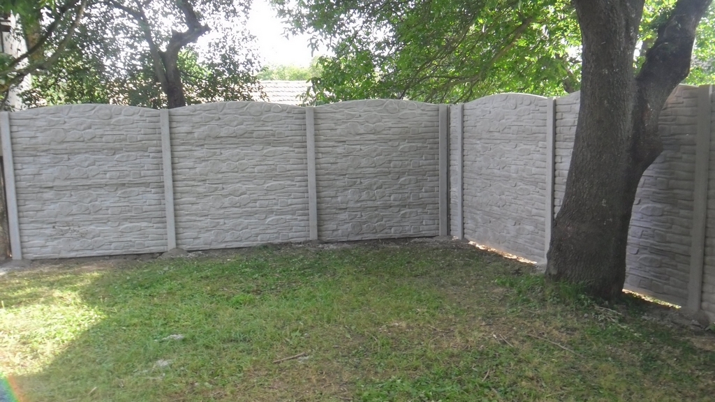 A28 Betonzaun, Betonzäune