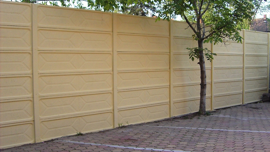 A23 Betonzaun, Betonzäune